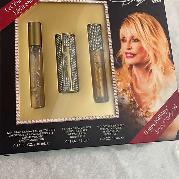 NEW! LIMITED STOCK! Dolly Parton Smoky Mountain Holiday Set - Picture 5 of 5